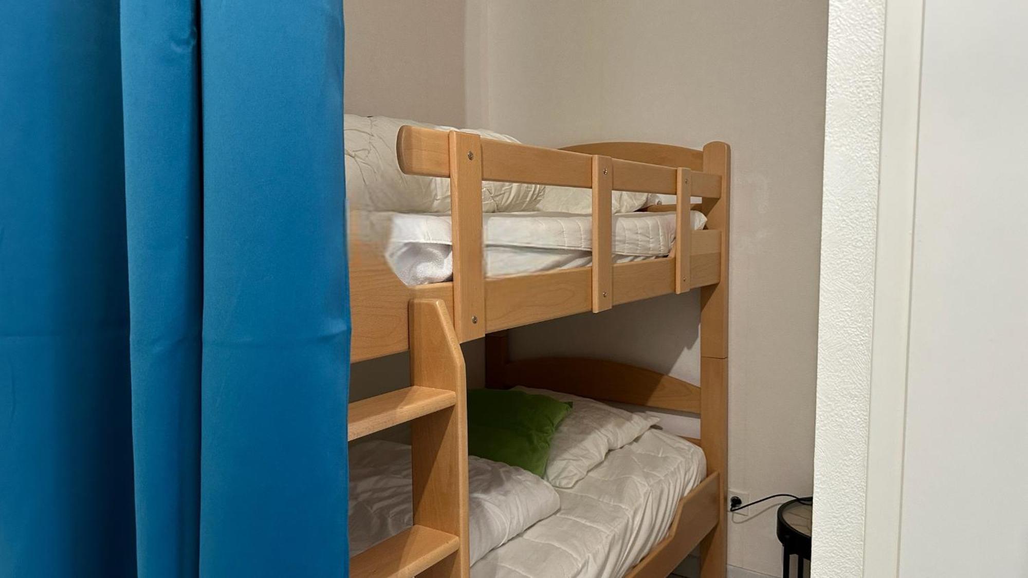Les Obiones Lumineux A 150 M De La Appartement